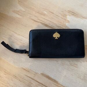 KATE SPADE Zip around black wallet